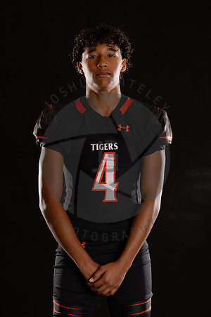 2025_NHS_Football-fr0040