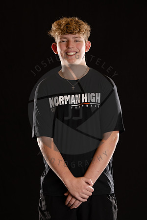 2025_NHS_Football-tr0084